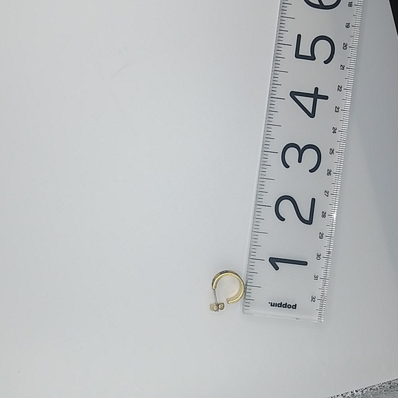 Madewell butterfly hoop earrings - Picture 3 of 4